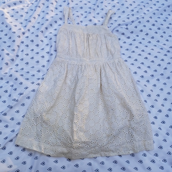 White Eyelet Lace Dress Girls size 6/6X - Picture 3 of 4